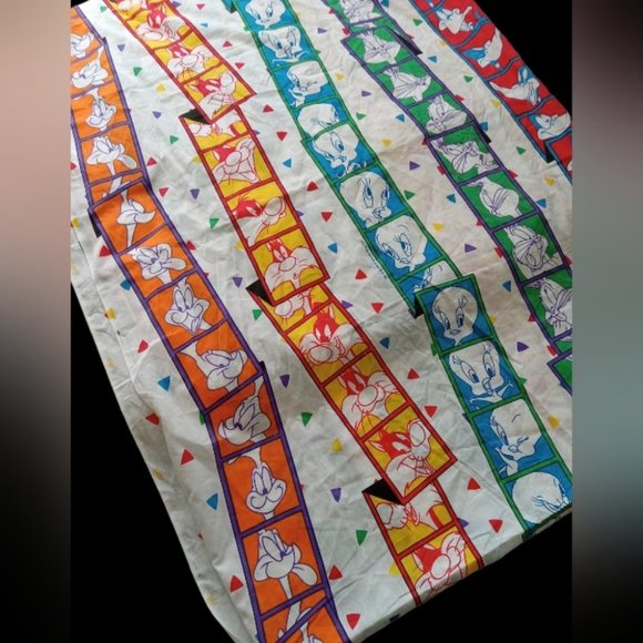 Warner Brothers Loony Toons 1993 twin top sheet only - Picture 2 of 3